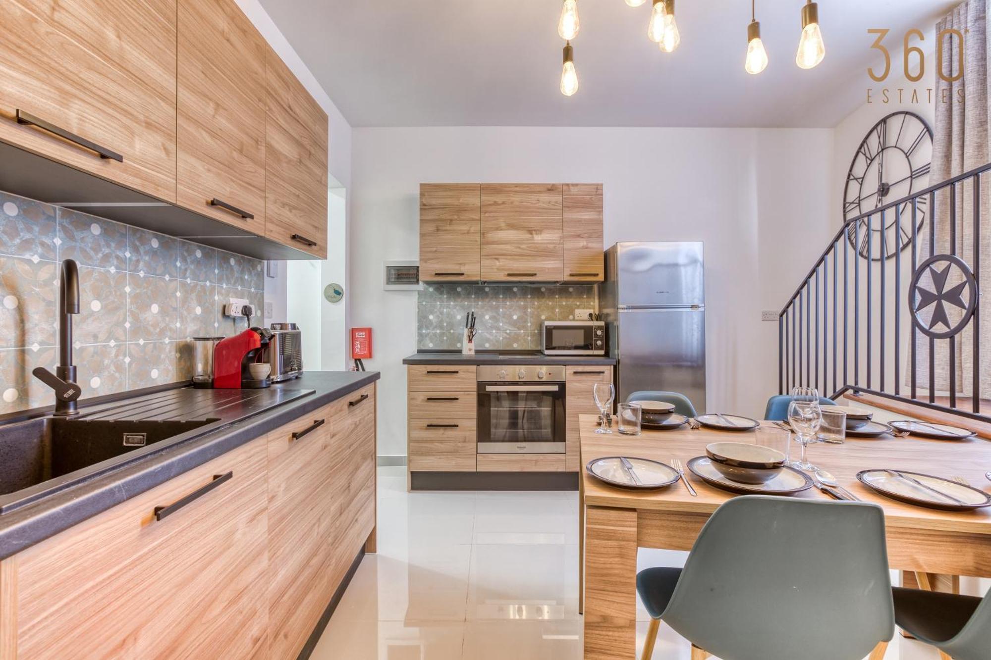 Stunning Maltese In The Heart Of By 360 Estates * Sliema