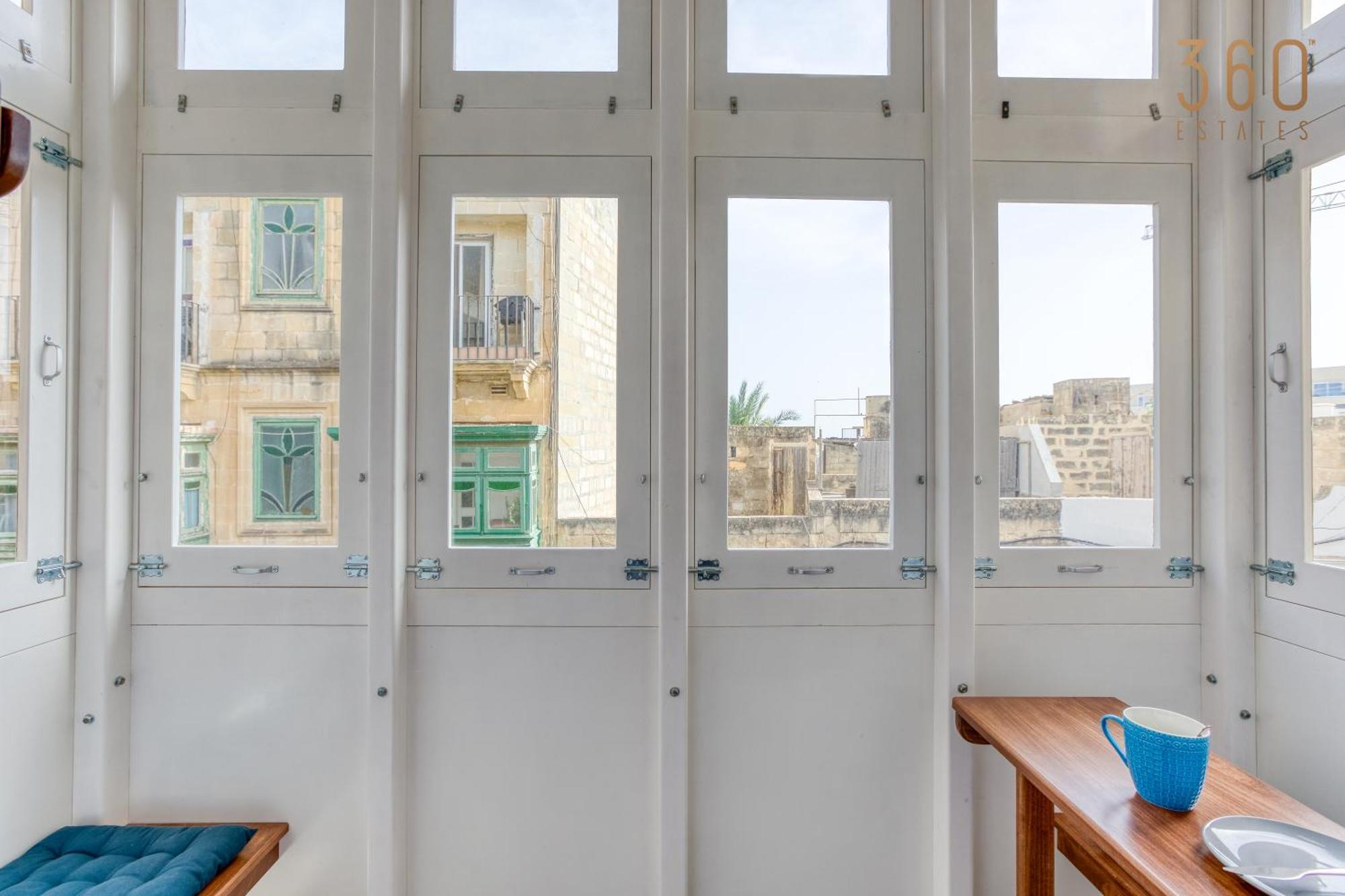 Stunning Maltese In The Heart Of By 360 Estates * Sliema